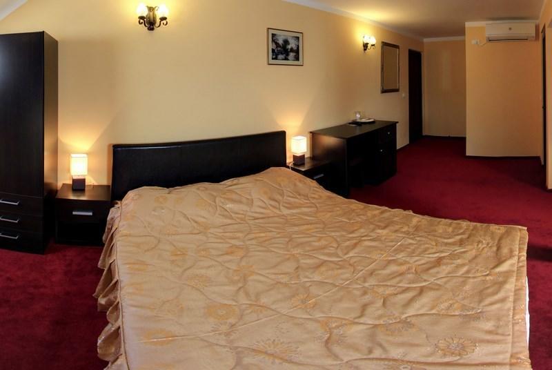 La Storia Guest House 皮特什蒂 外观 照片