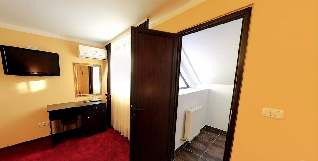 La Storia Guest House 皮特什蒂 外观 照片