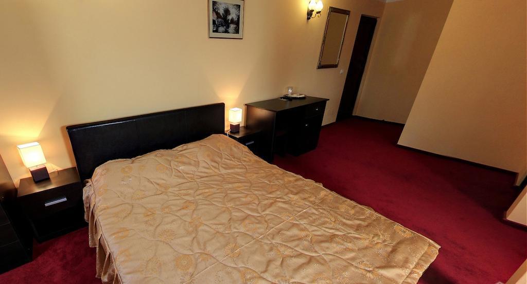 La Storia Guest House 皮特什蒂 外观 照片