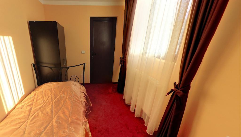 La Storia Guest House 皮特什蒂 客房 照片