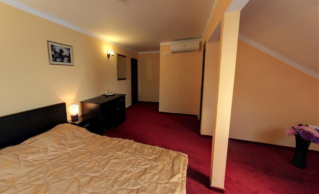La Storia Guest House 皮特什蒂 外观 照片