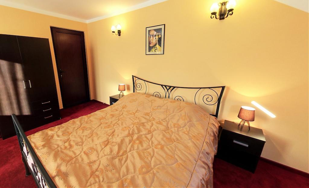 La Storia Guest House 皮特什蒂 外观 照片