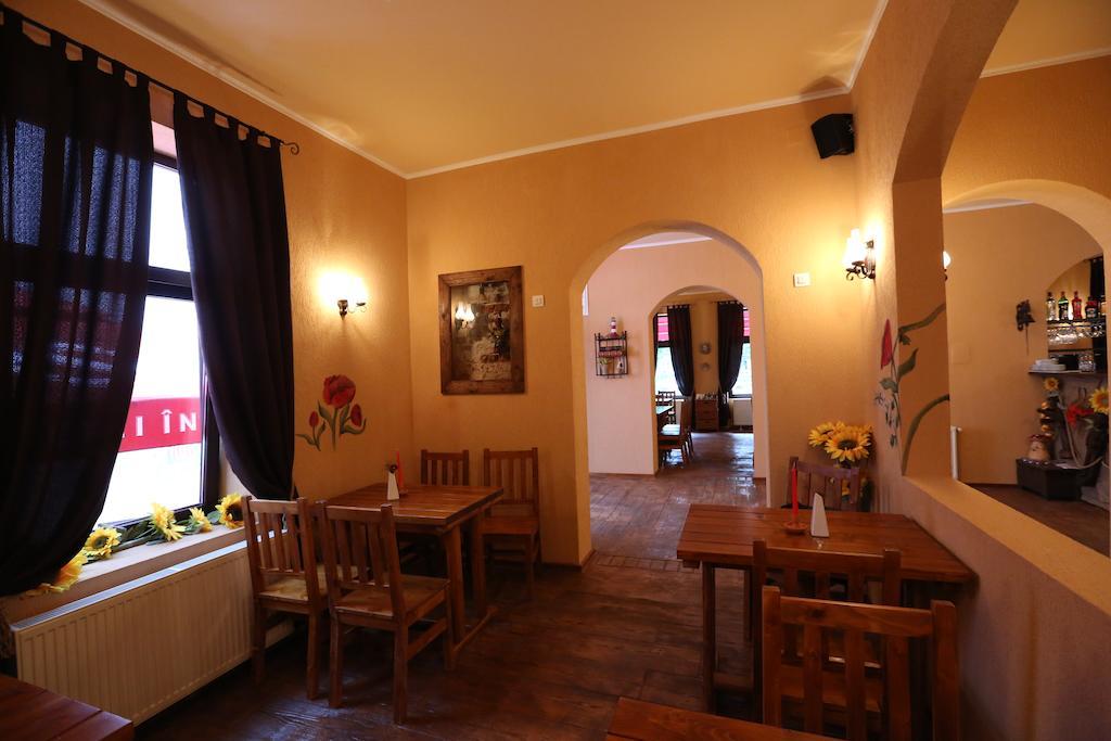 La Storia Guest House 皮特什蒂 外观 照片